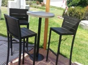 שולחן בר עגול בשילוב כסוף שחור