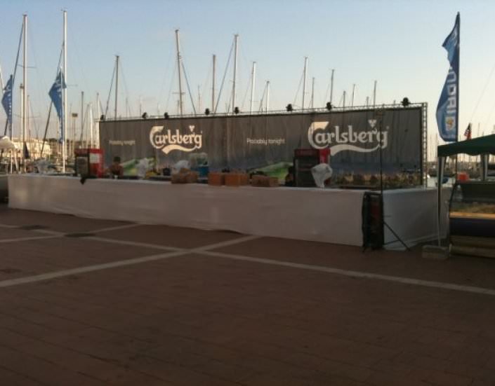 גב במה ובר לחברת קרלסברג