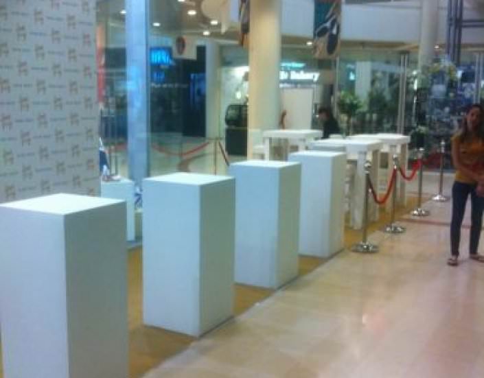 קוביית עיצוב גובה מטר