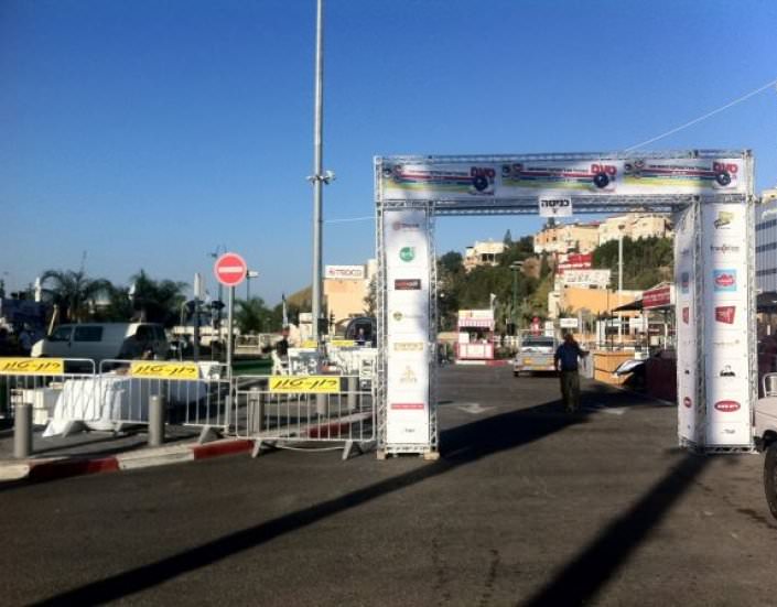 גשר כניסה מטראסים