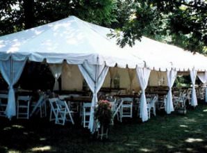 אוהל לבן לארועי קיץ